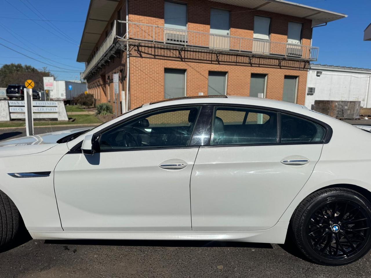 BMW 6 Series 4dr Sdn 650i RWD Gran Coupe 2014