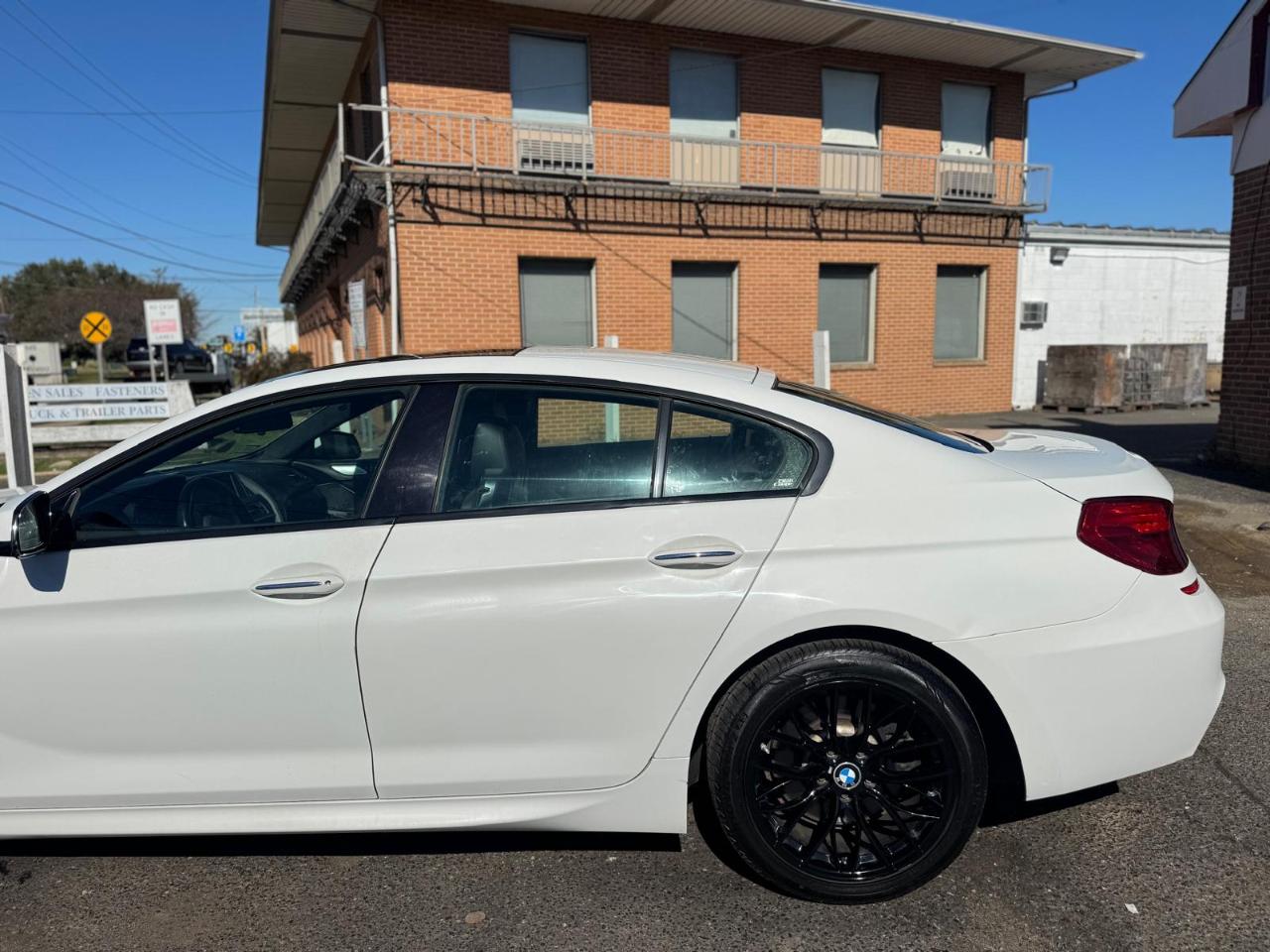 BMW 6 Series 4dr Sdn 650i RWD Gran Coupe 2014