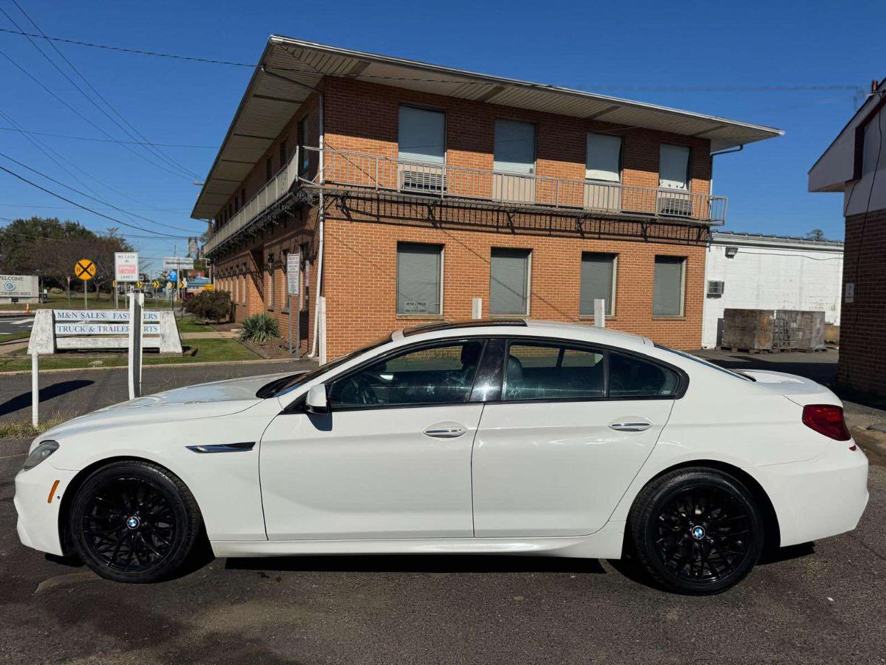 BMW 6 Series 4dr Sdn 650i RWD Gran Coupe 2014