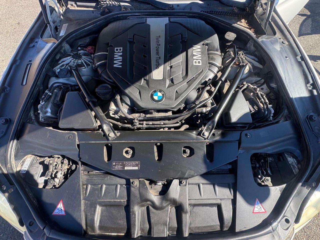BMW 6 Series 4dr Sdn 650i RWD Gran Coupe 2014