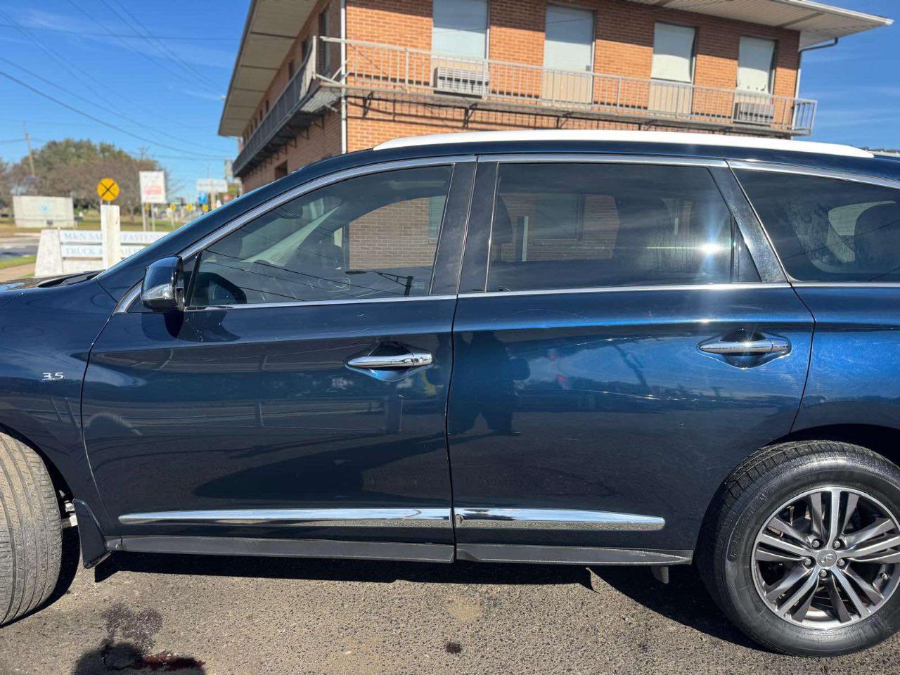 Infiniti QX60 AWD 2017