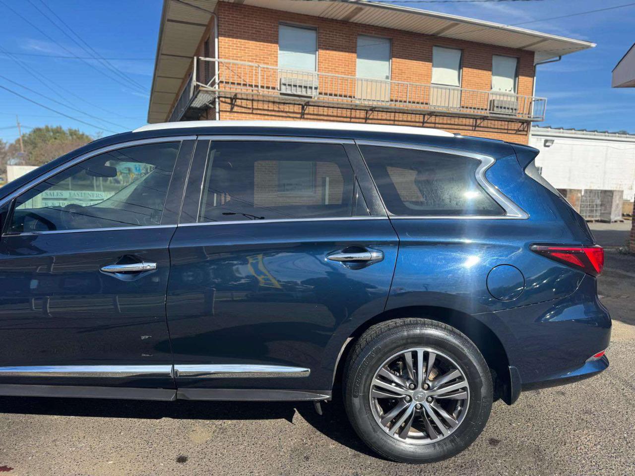 Infiniti QX60 AWD 2017