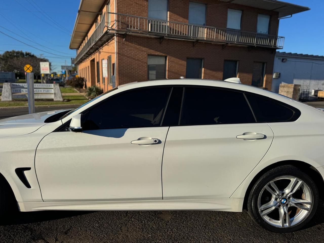 BMW 4 Series 4dr Sdn 428i xDrive AWD Gran Coupe SULEV 2016