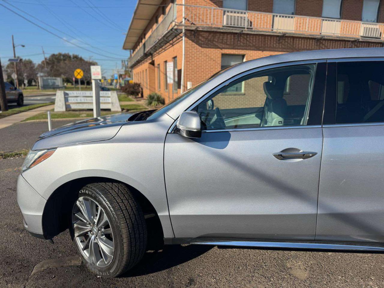 Acura MDX SH-AWD w/Technology Pkg 2017