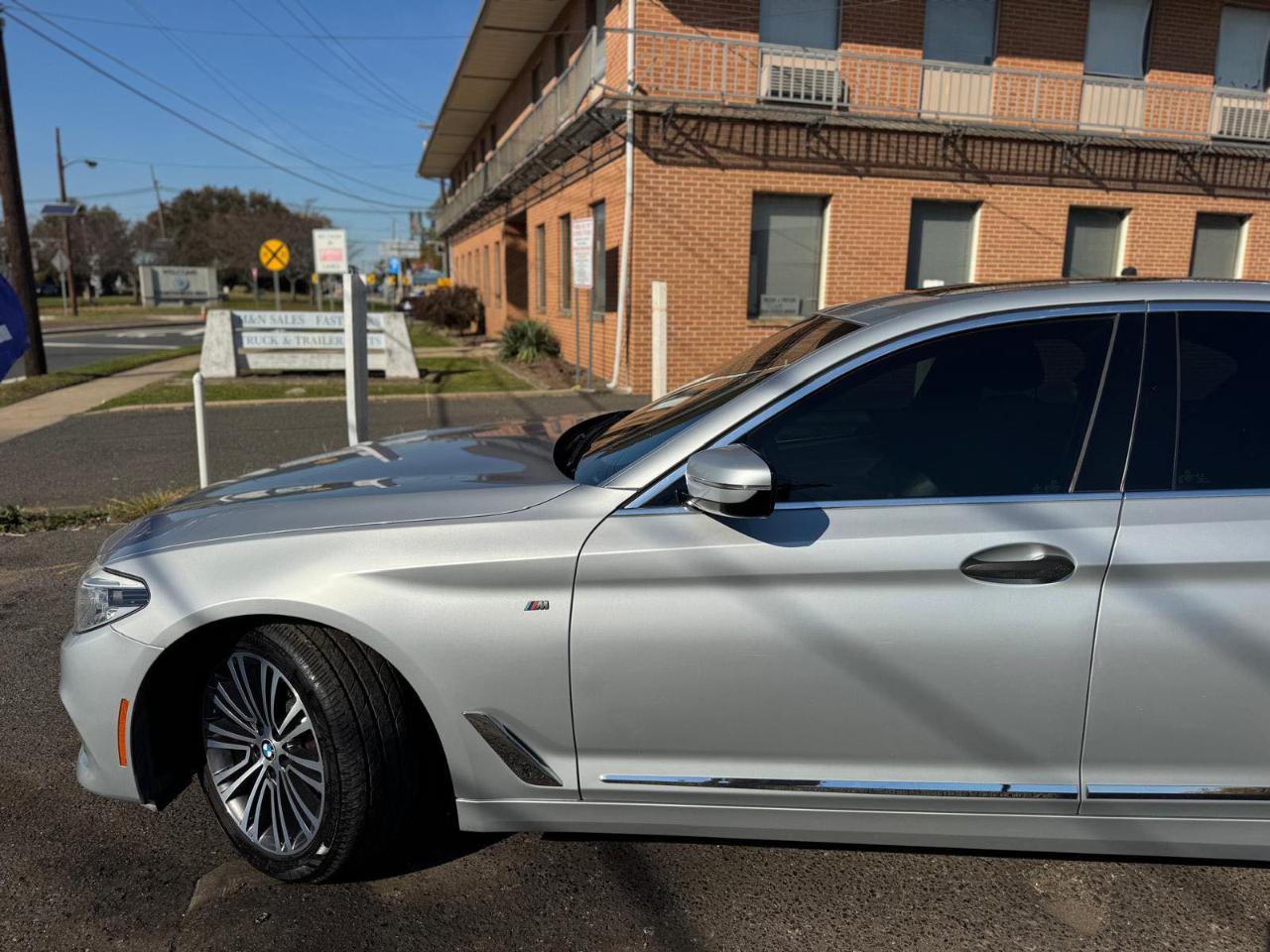 BMW 5 Series 540i xDrive Sedan 2017