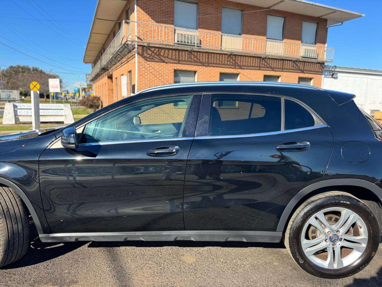 Mercedes-Benz GLA 4MATIC 4dr GLA 250 2016