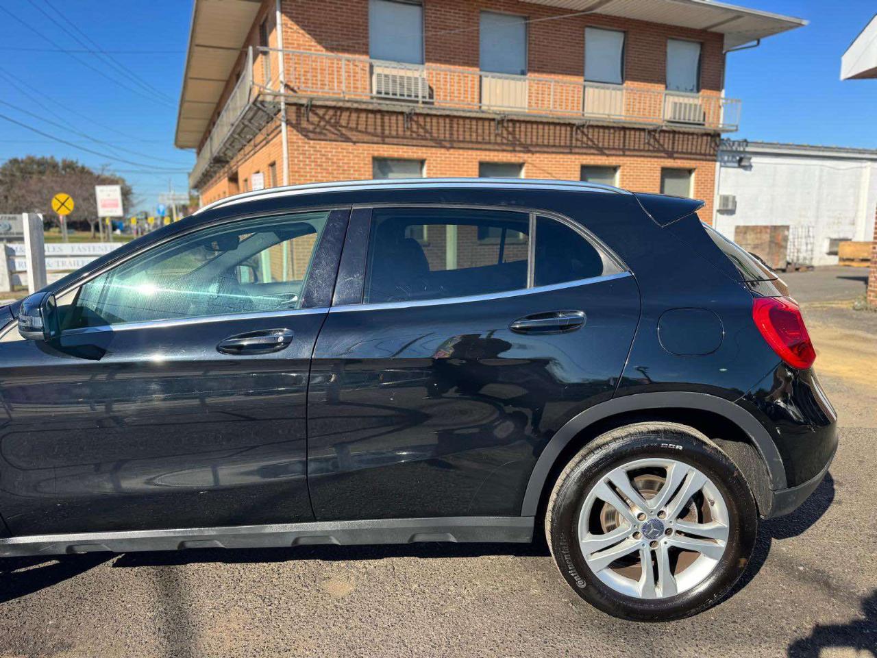 Mercedes-Benz GLA 4MATIC 4dr GLA 250 2016