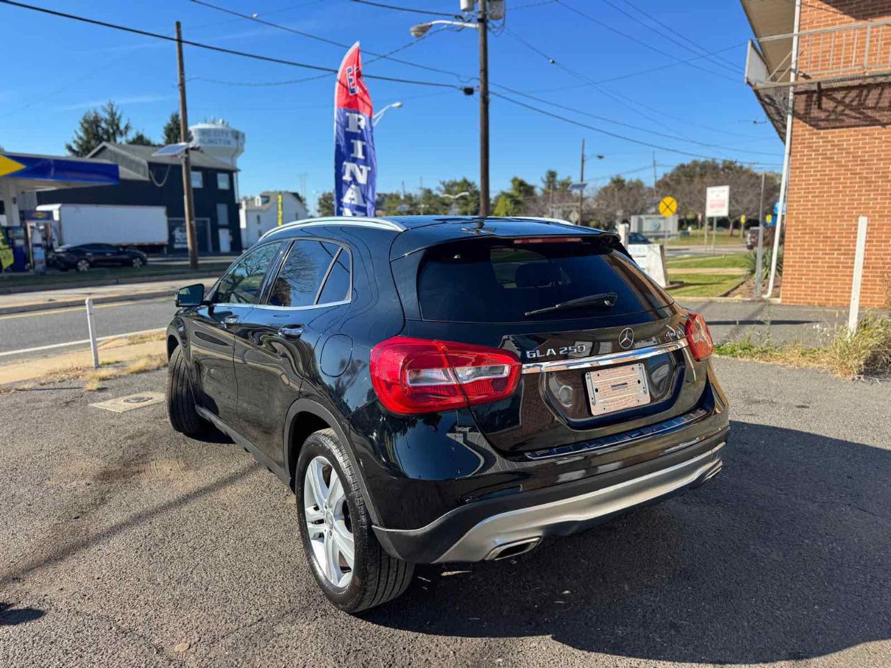 Mercedes-Benz GLA 4MATIC 4dr GLA 250 2016