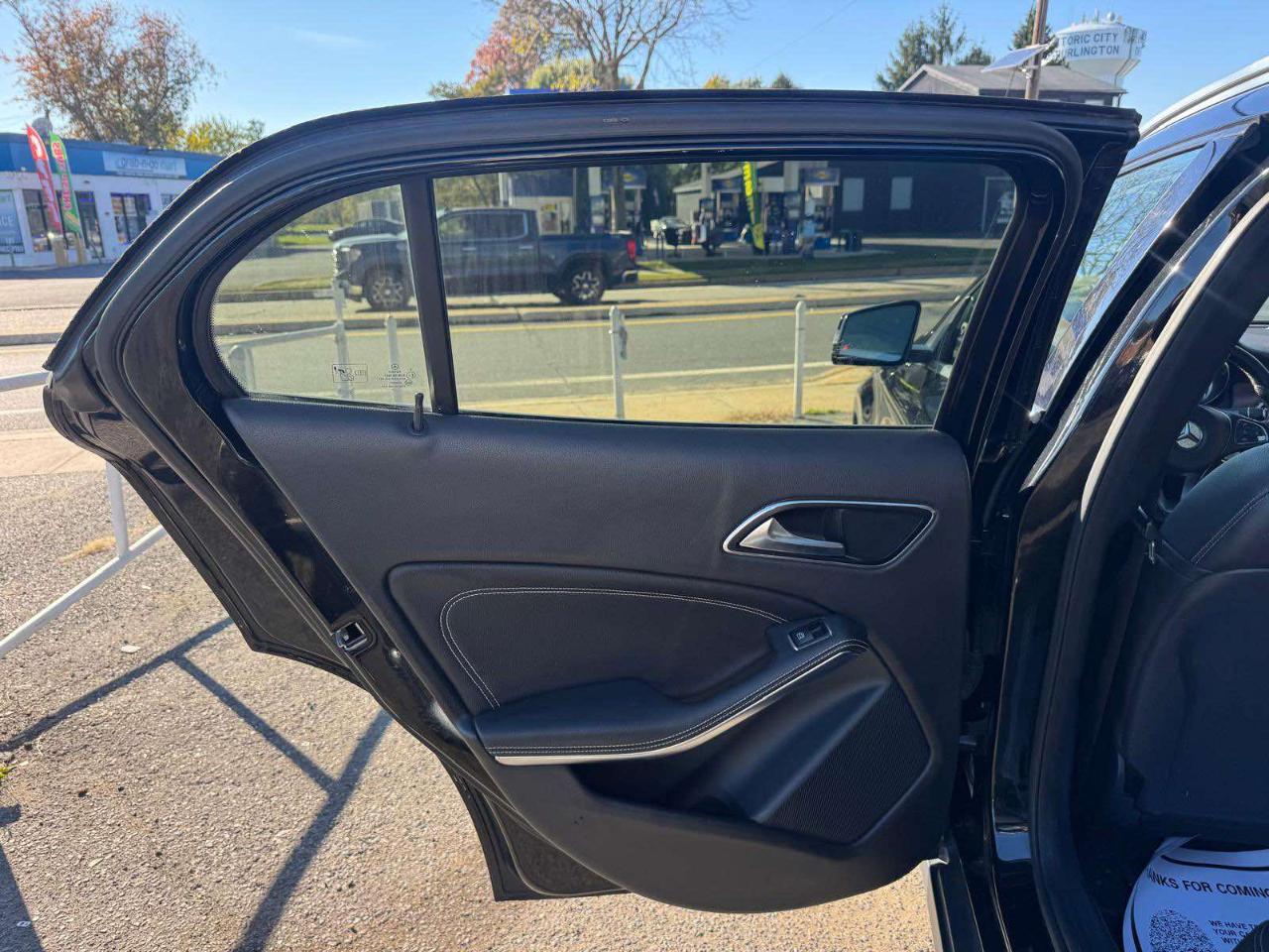 Mercedes-Benz GLA 4MATIC 4dr GLA 250 2016