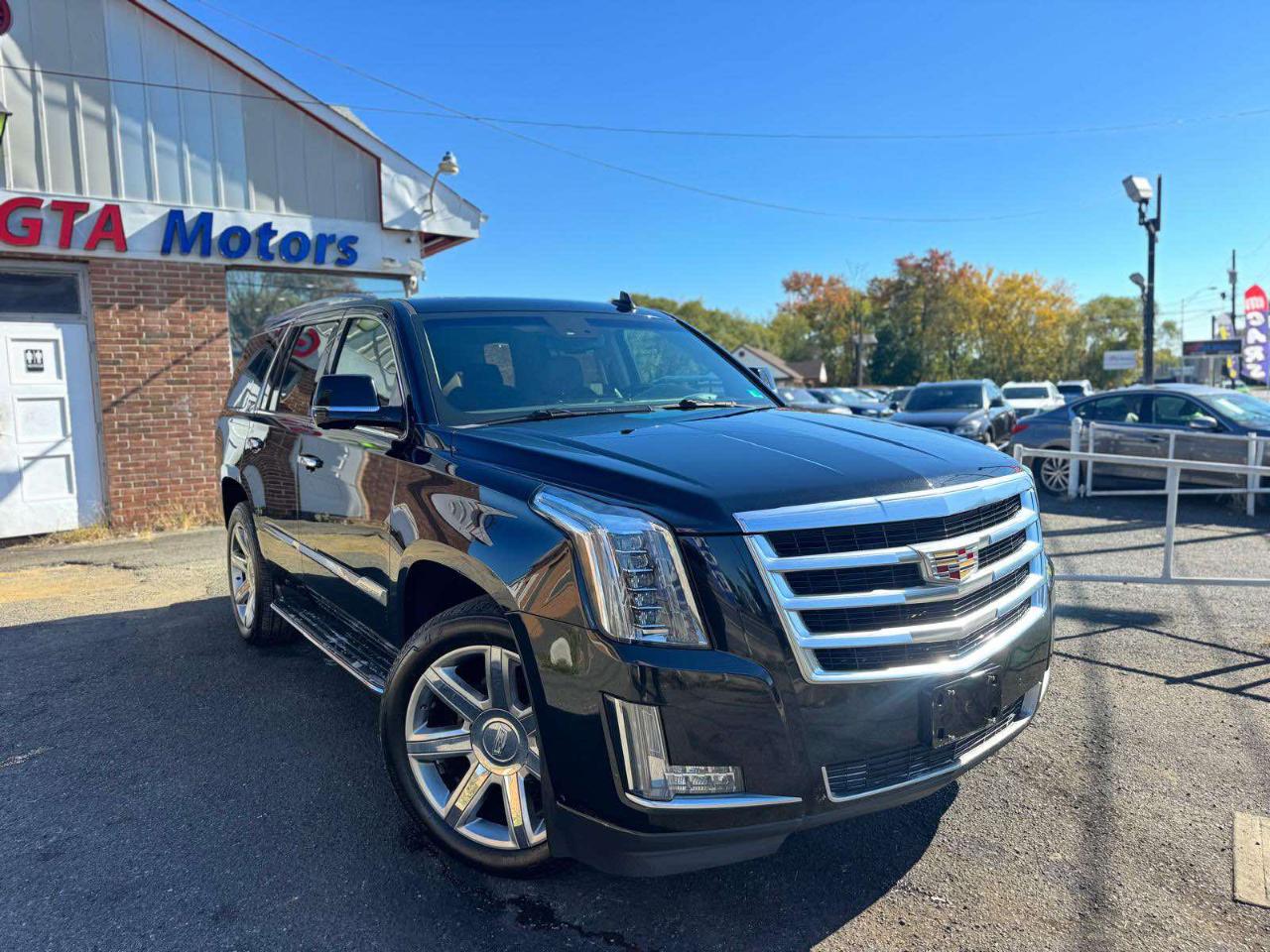 Cadillac Escalade 4WD 4dr Luxury 2015