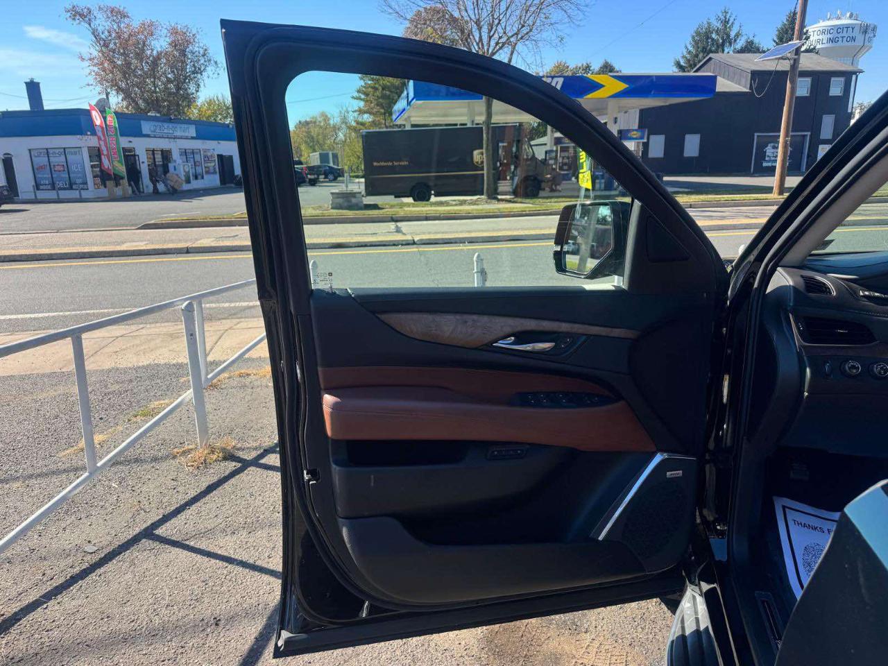 Cadillac Escalade 4WD 4dr Luxury 2015
