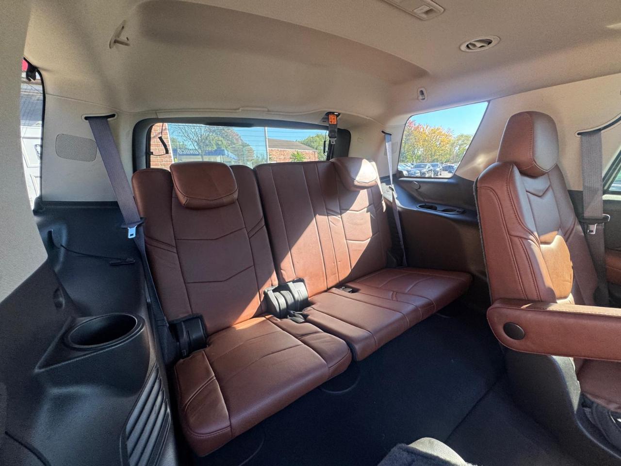 Cadillac Escalade 4WD 4dr Luxury 2015