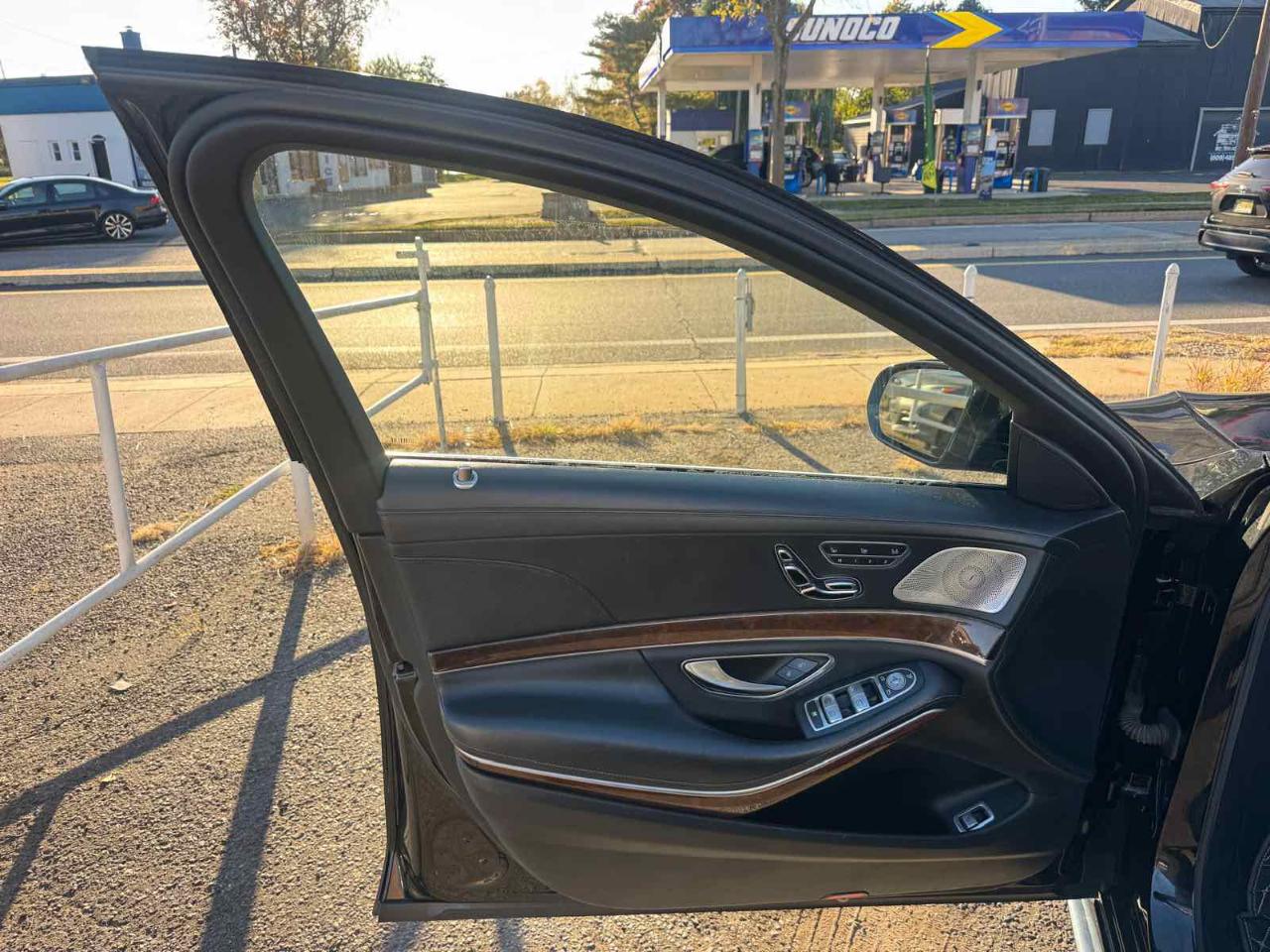 Mercedes-Benz S-Class 4dr Sdn S 550 4MATIC 2015