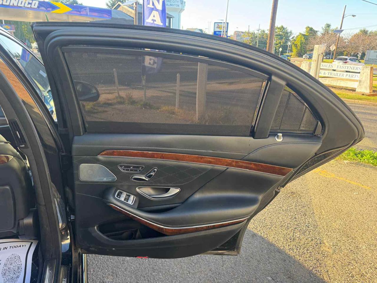 Mercedes-Benz S-Class 4dr Sdn S 550 4MATIC 2015