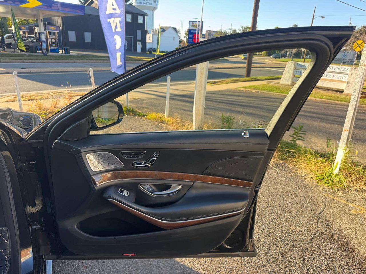 Mercedes-Benz S-Class 4dr Sdn S 550 4MATIC 2015