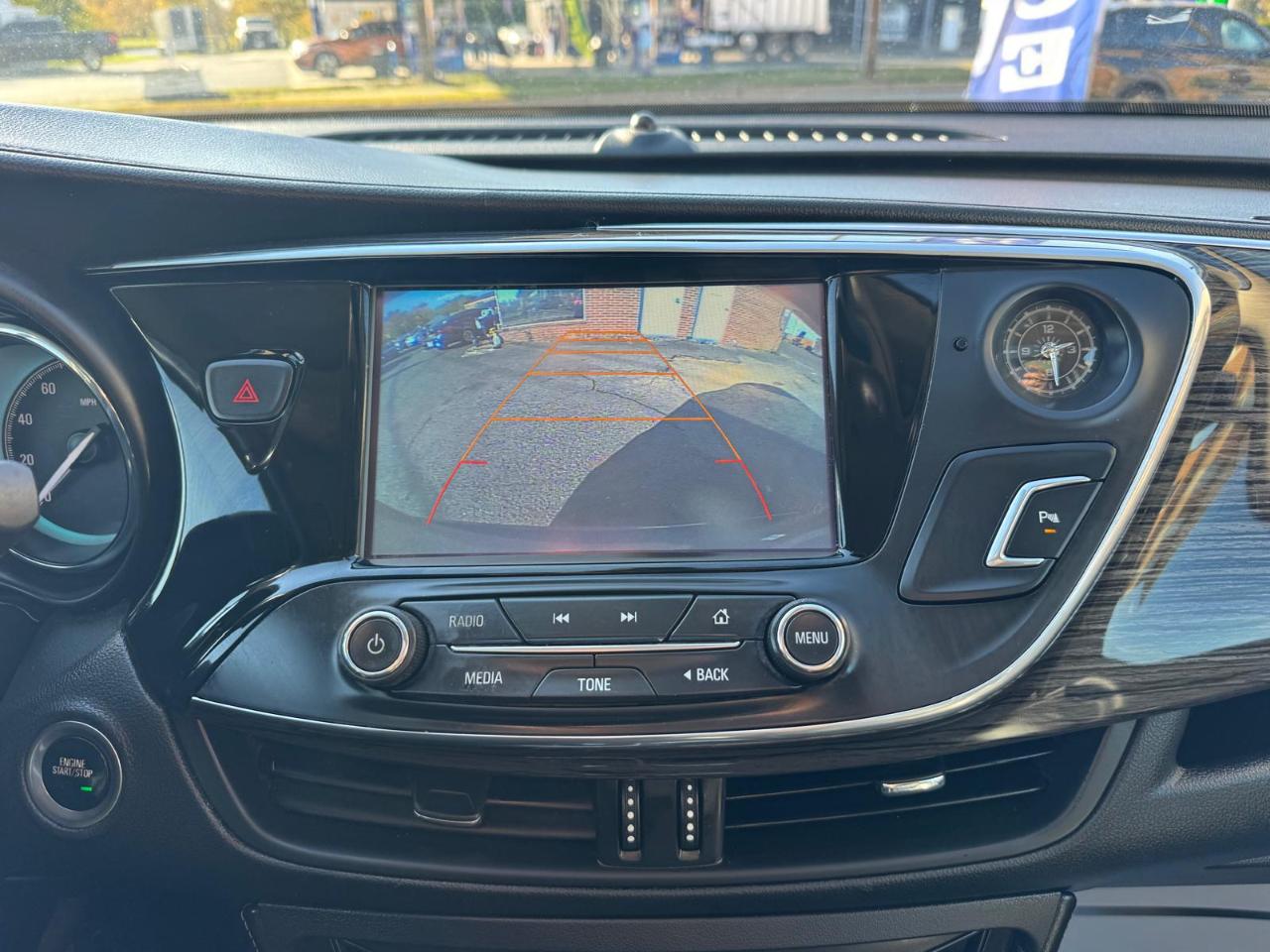 Buick Envision FWD 4dr Essence 2017