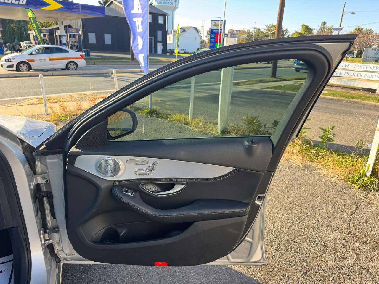 Mercedes-Benz C-Class 4dr Sdn C 300 4MATIC 2015