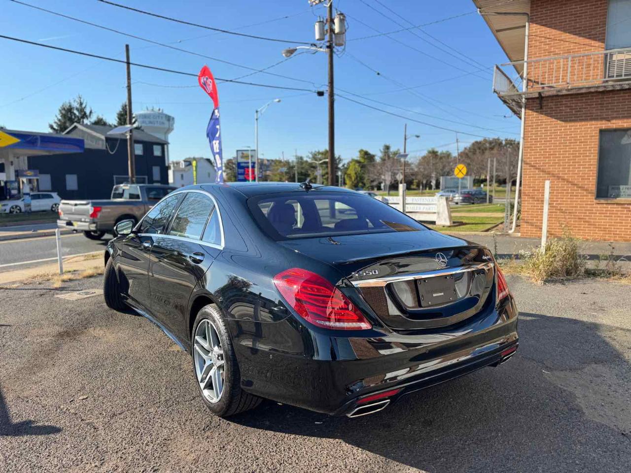 Mercedes-Benz S-Class 4dr Sdn S 550 4MATIC 2015