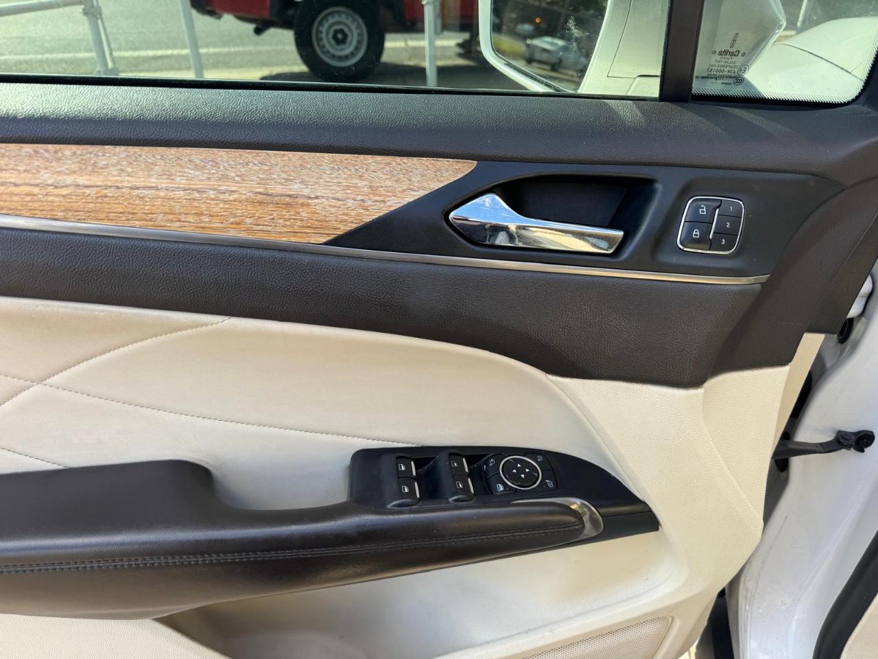 Lincoln MKC FWD 4dr 2015