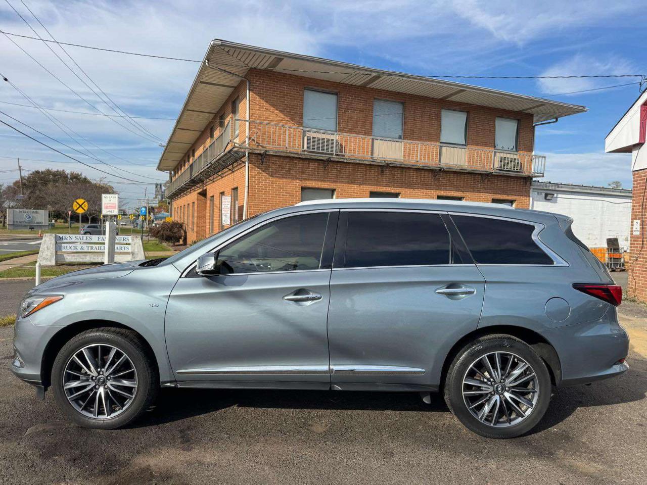 Infiniti QX60 AWD 2017