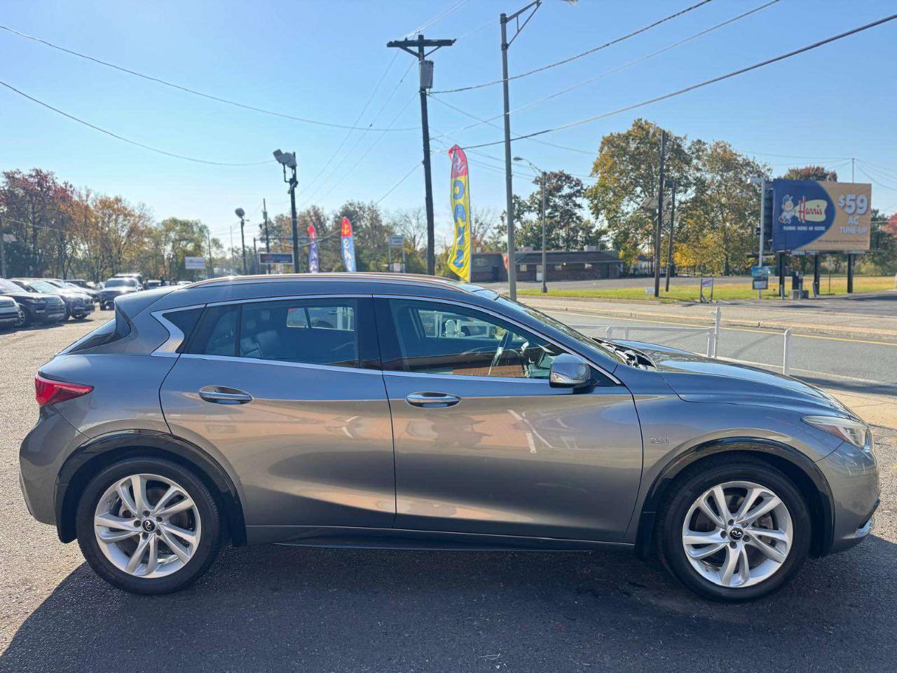 Infiniti QX30 Premium FWD 2018