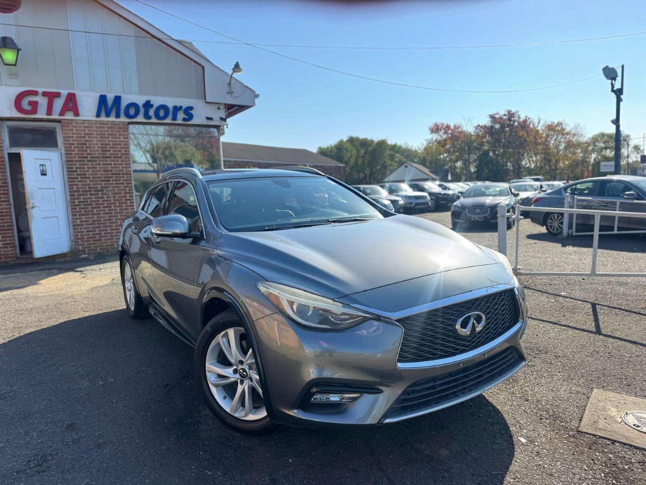 Infiniti QX30 Premium FWD 2018