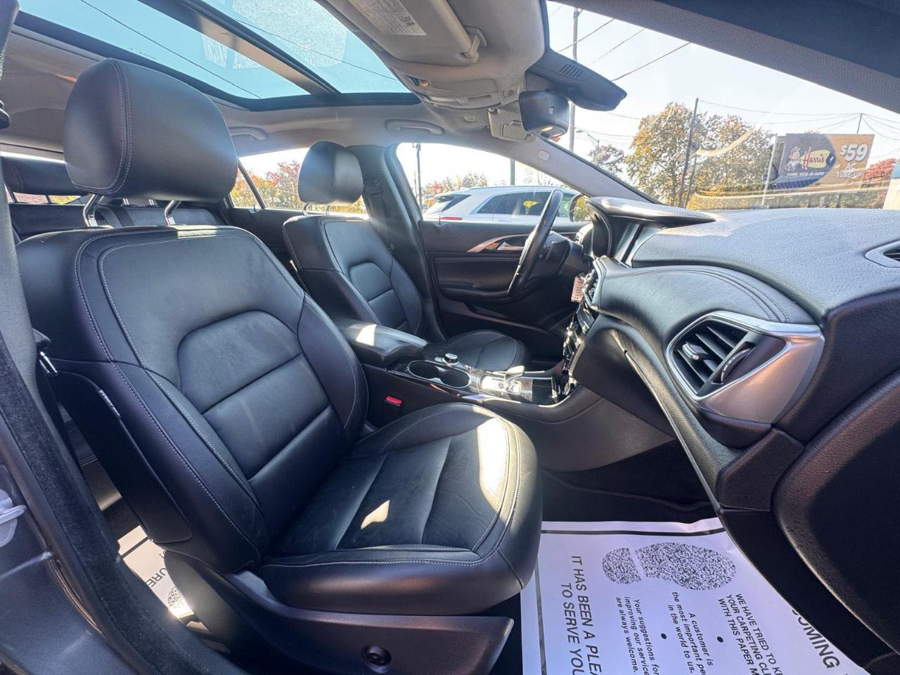 Infiniti QX30 Premium FWD 2018