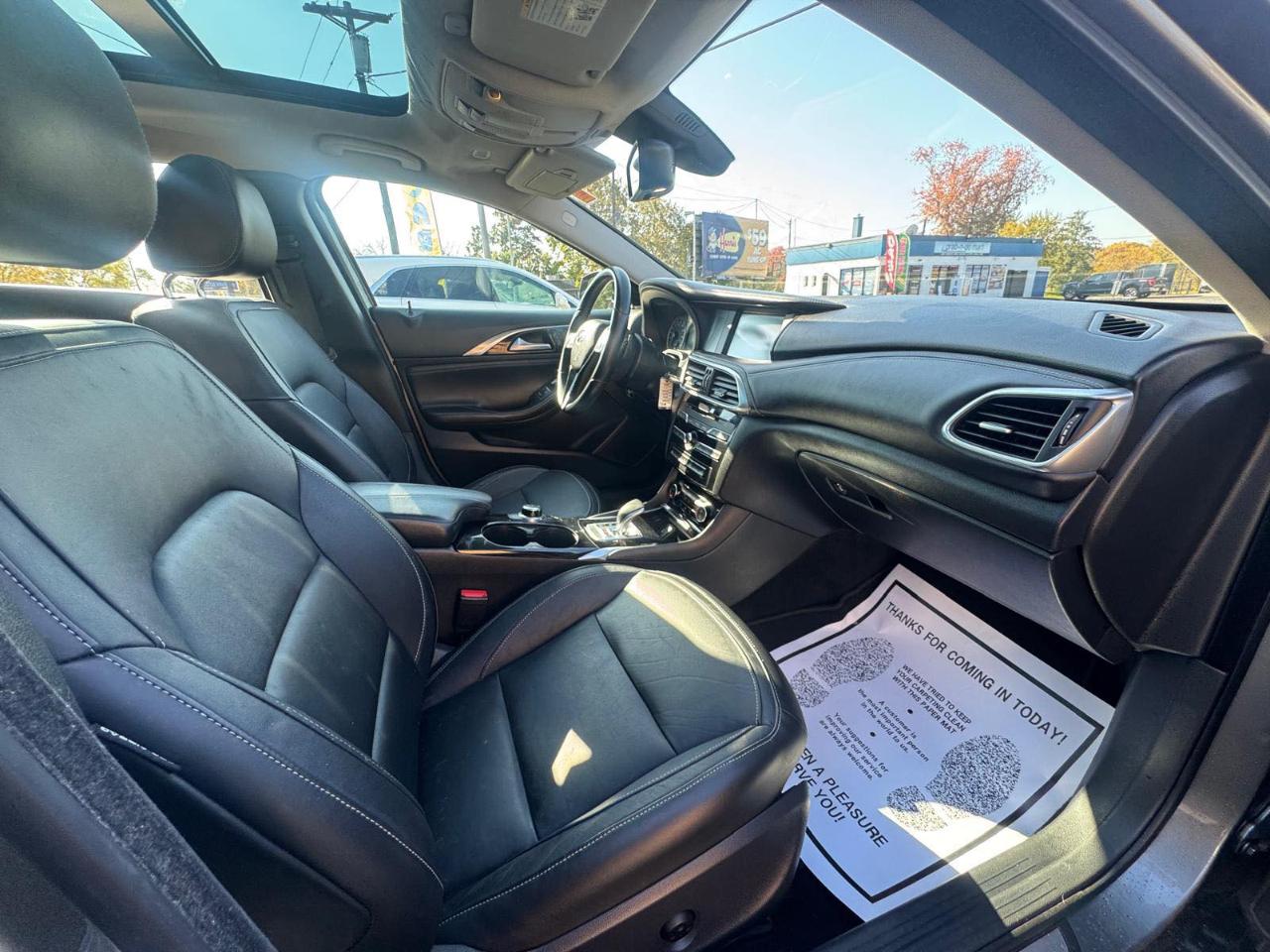 Infiniti QX30 Premium FWD 2018