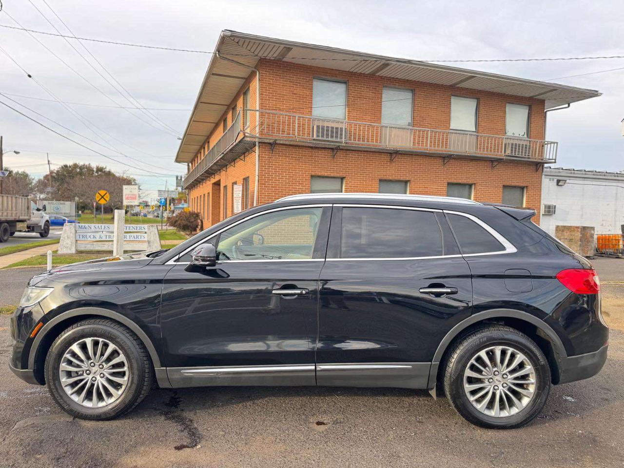 Lincoln MKX Select FWD 2017