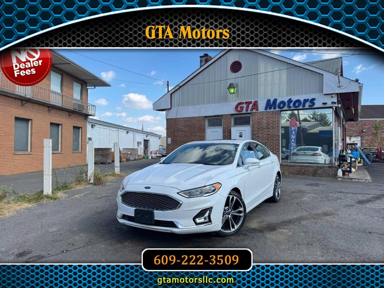 Ford Fusion Titanium FWD 2020