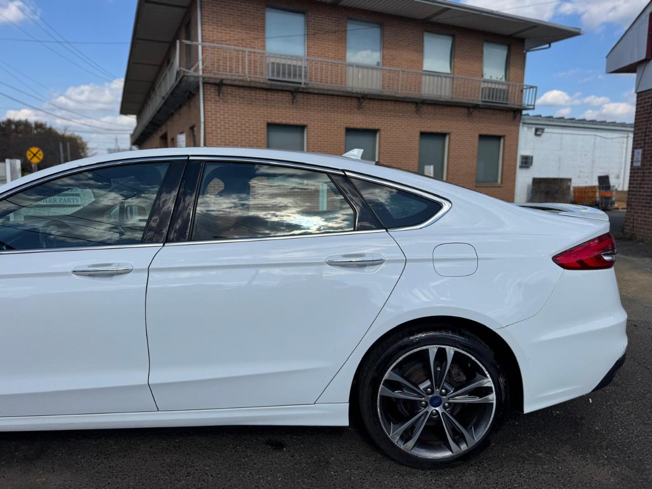 Ford Fusion Titanium FWD 2020