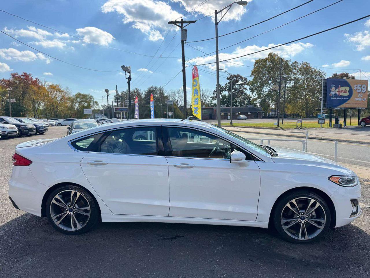 Ford Fusion Titanium FWD 2020