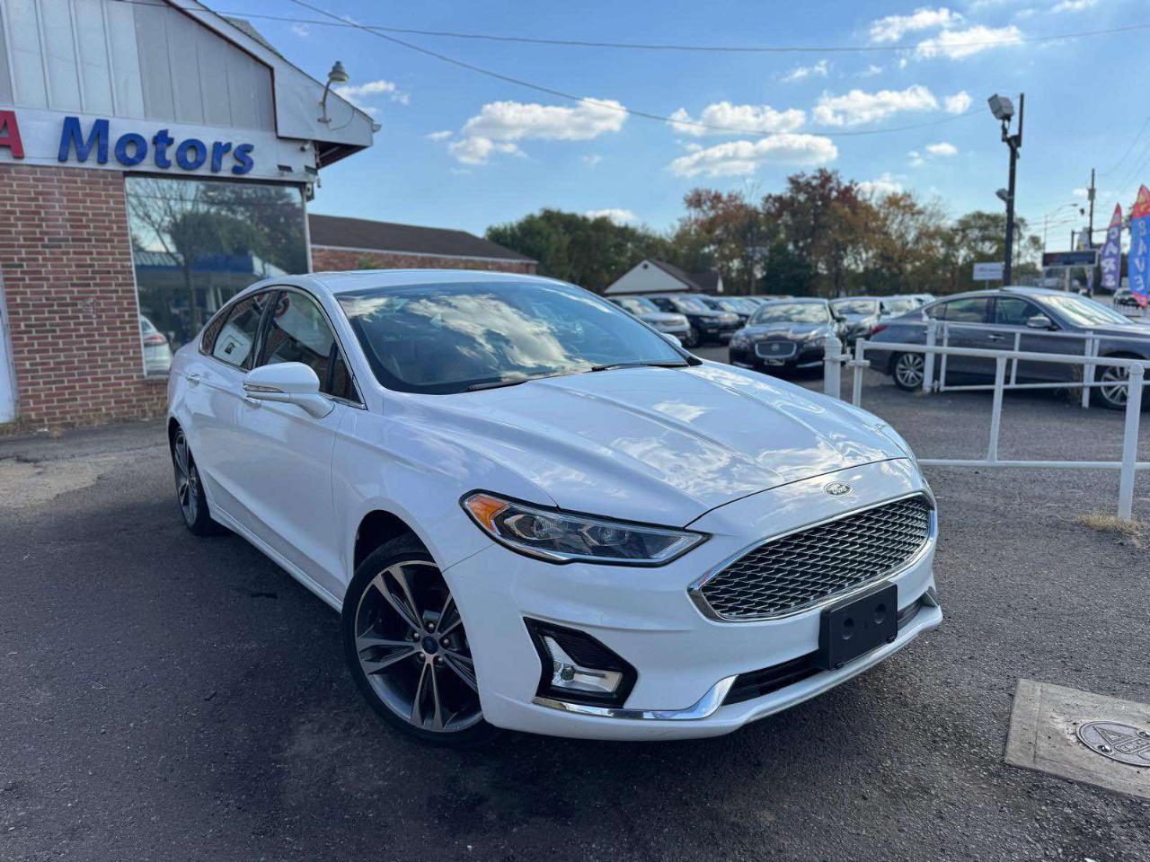 Ford Fusion Titanium FWD 2020