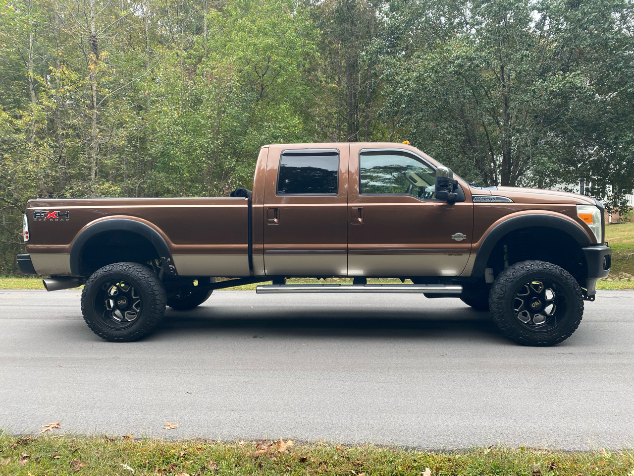 Ford F-350 SD XLT Crew Cab Long Bed 4WD 2011 Ford F-350 SD XLT Crew Cab Long Bed 4WD 2011