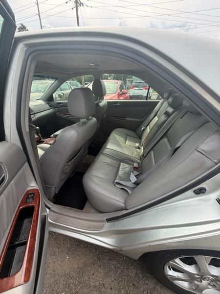 Toyota Camry LE V6 2006