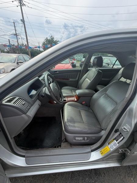 Toyota Camry LE V6 2006