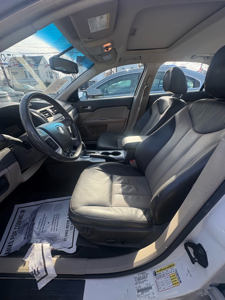 Mercury Milan Hybrid Sedan 2010