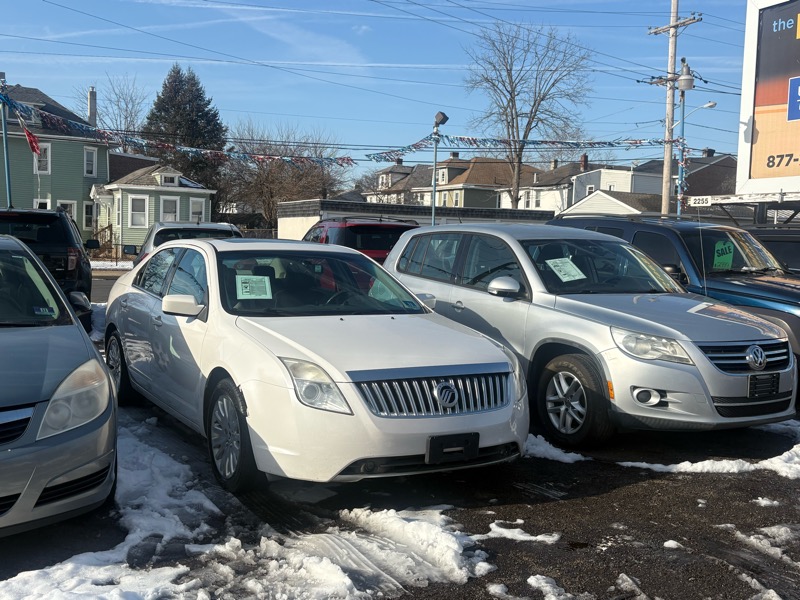 Mercury Milan Hybrid Sedan 2010