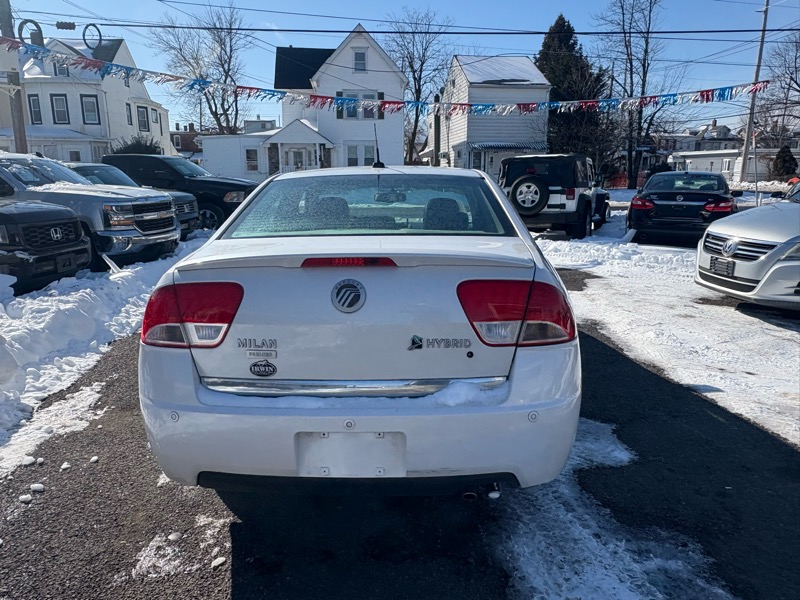 Mercury Milan Hybrid Sedan 2010