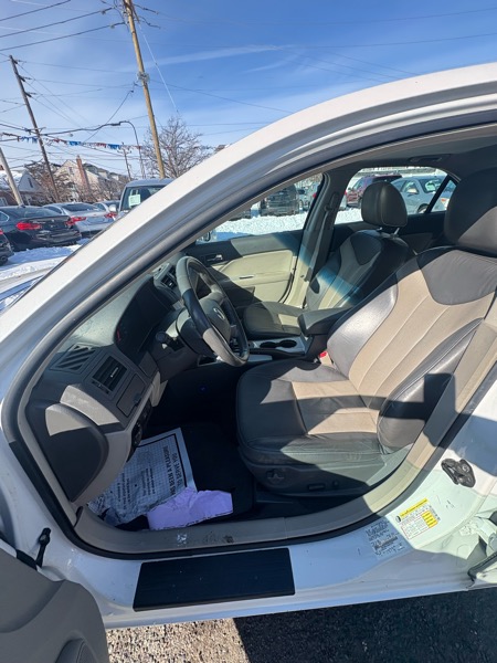 Mercury Milan Hybrid Sedan 2010