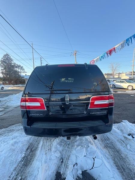 Lincoln Navigator 4WD 2010
