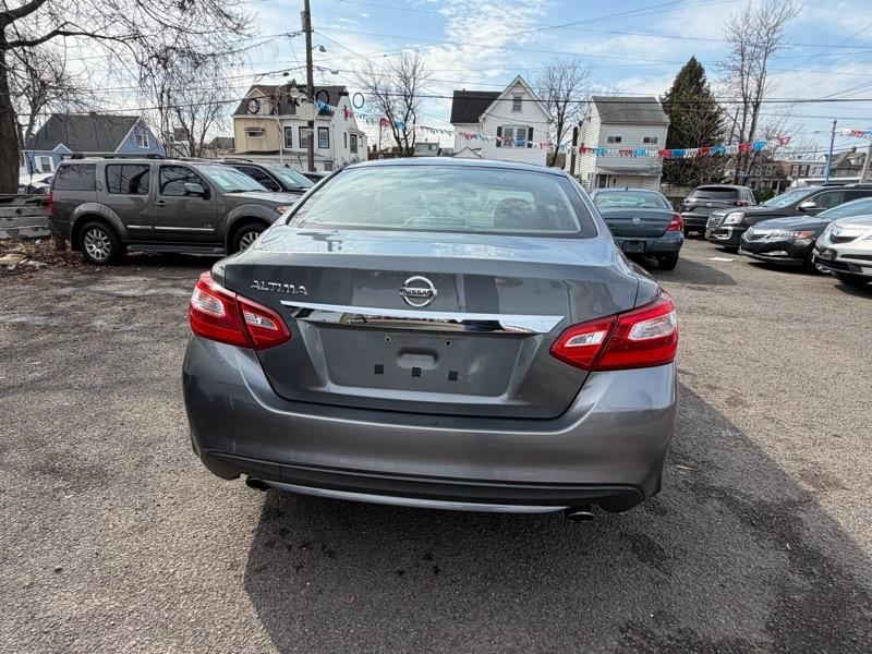 Nissan Altima 2.5 SR 2016