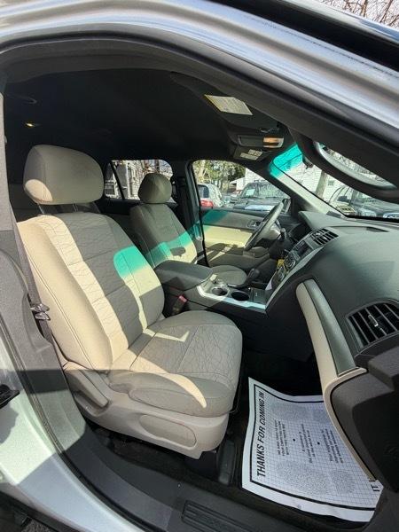 Ford Explorer Base 4WD 2014