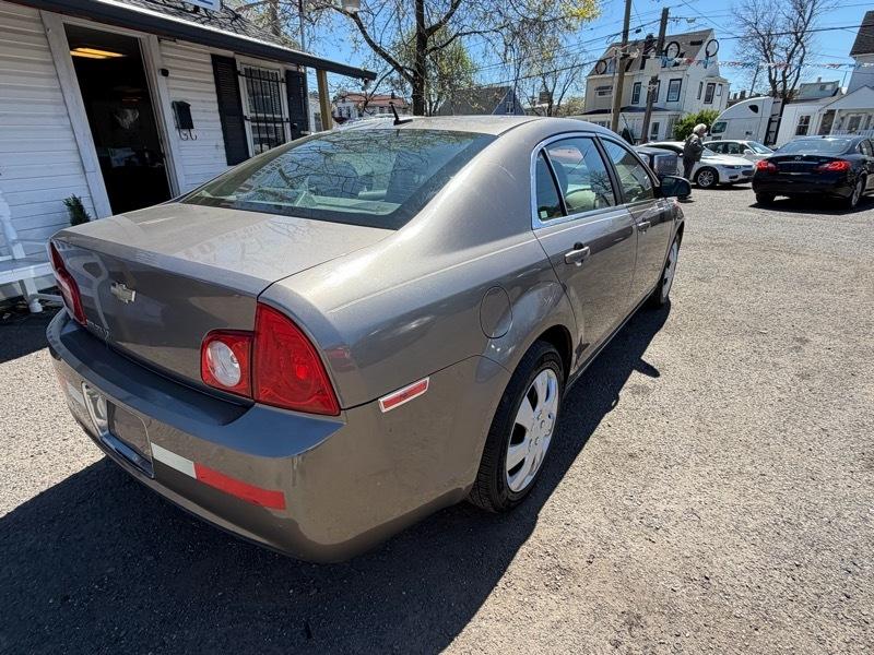 Chevrolet Malibu 1LT 2010