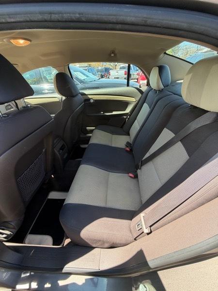 Chevrolet Malibu 1LT 2010