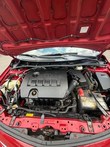 Toyota Corolla 4dr Sdn LE Auto 2013