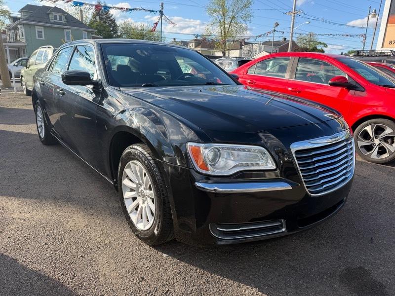 Chrysler 300 Base 2011