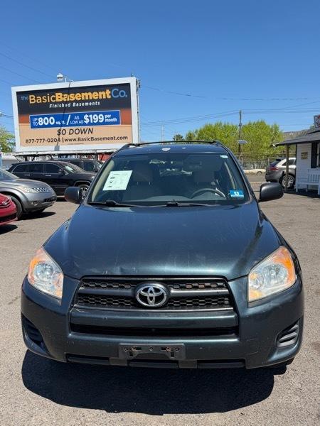 Toyota RAV4 Base I4 4WD 2012