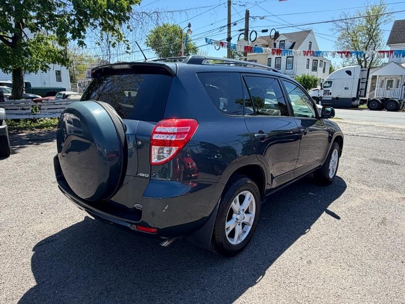 Toyota RAV4 Base I4 4WD 2012