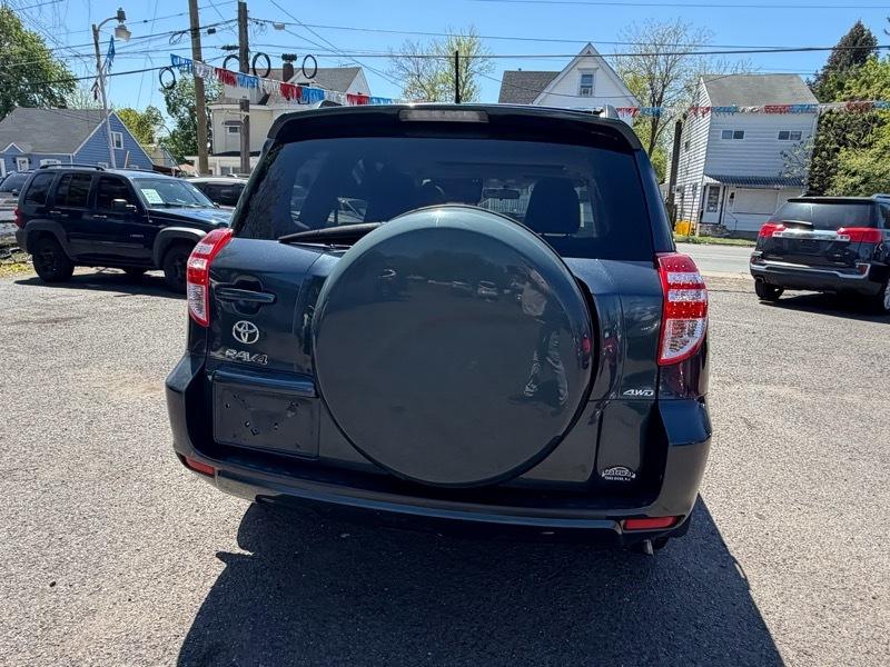 Toyota RAV4 Base I4 4WD 2012